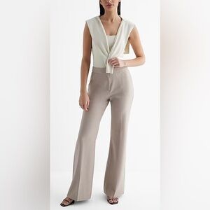 Express Editor Flare Trouser High Rise in Khaki
